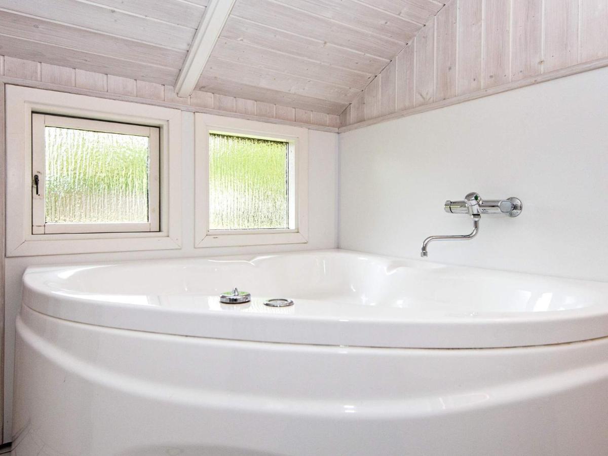 5 Person Holiday Home In B Rkop Egeskov  Dış mekan fotoğraf